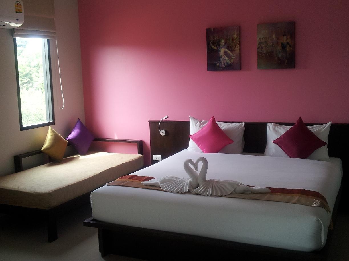 Leisure Place Phuket Chalong Buitenkant foto