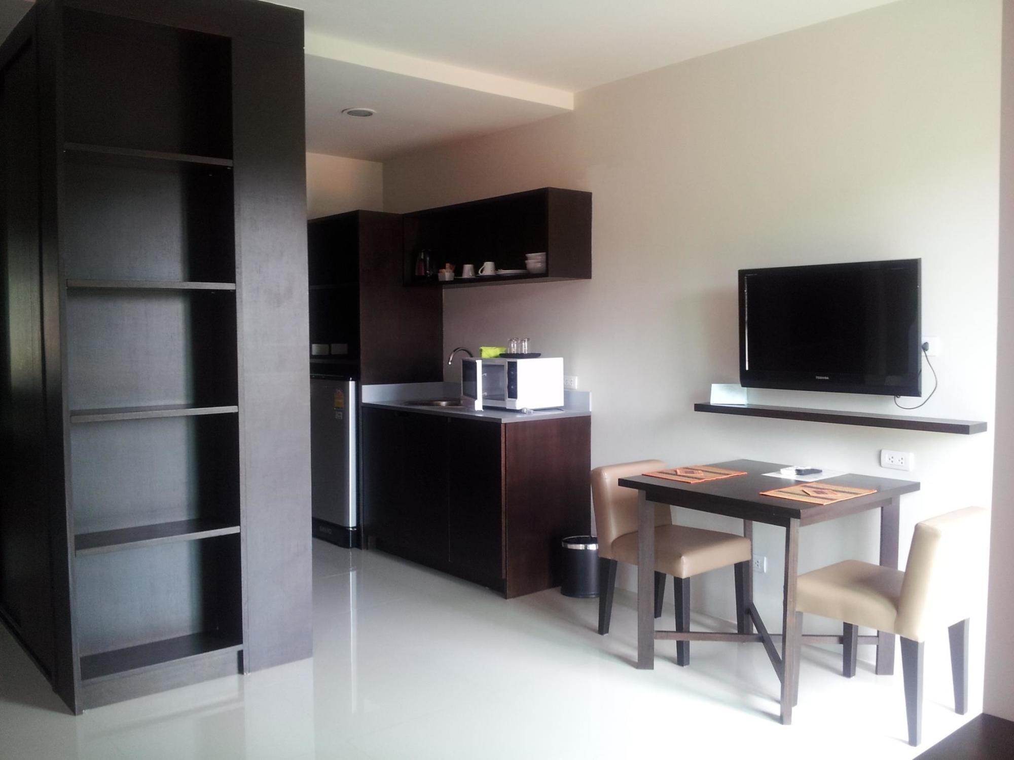 Leisure Place Phuket Chalong Buitenkant foto